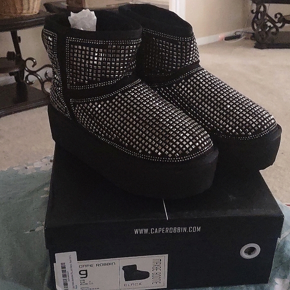 CAPE ROBBIN PLATFORM STUDDED BOOTIES - Picture 5 of 14